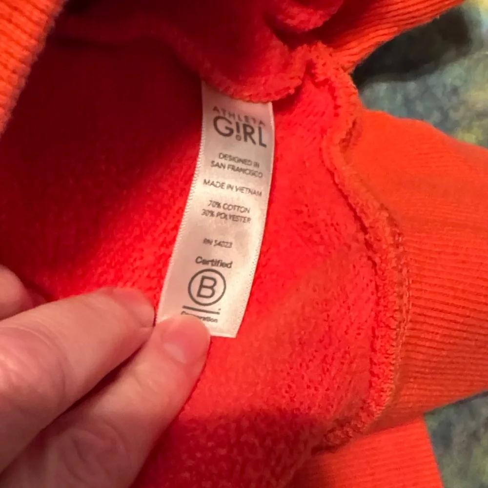 Athleta Girls “Limitless” Coral Hoodie size medium (8-10)